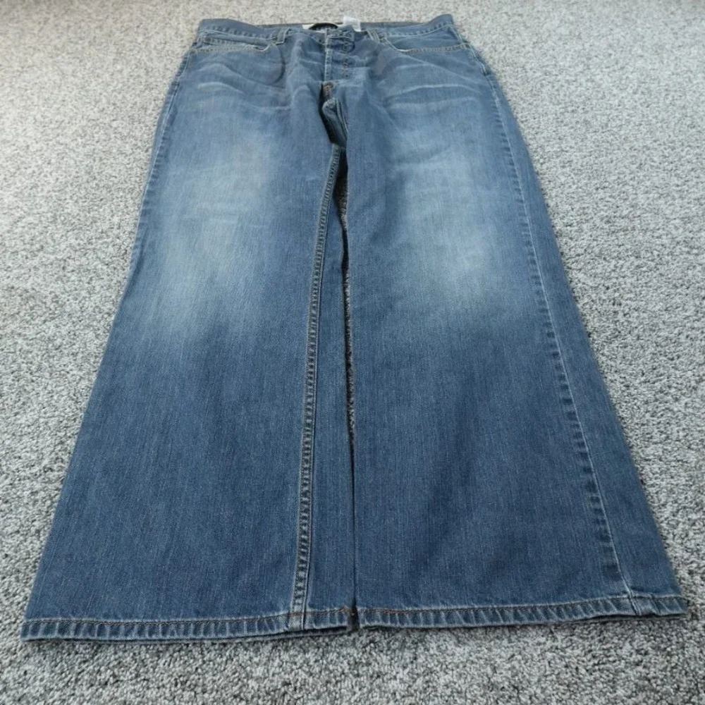 VTG Levis Jeans Mens 38X32 Dark Blue Denim Pants 567 Loose Boot Cut Western‎ Y2K